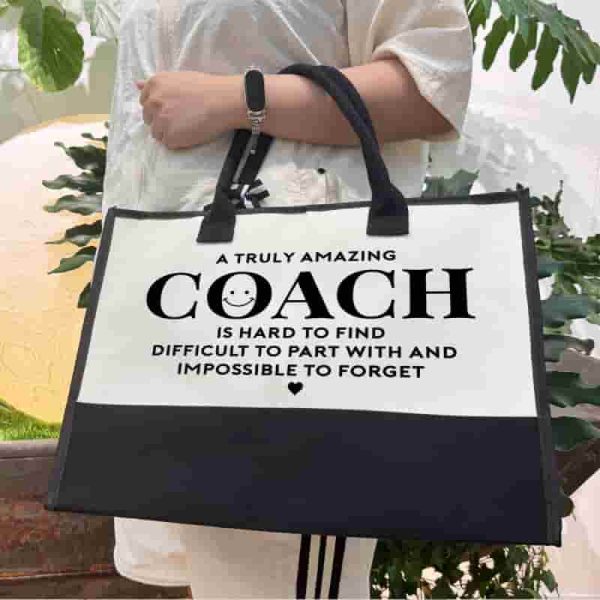 Best Canvas Coach Tote & Makeup Bag Gift Set – Image 3
