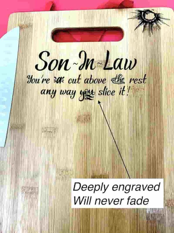 Engraved Bamboo Cutting Board - Unique Gift For Son-in-law - Imagen 3