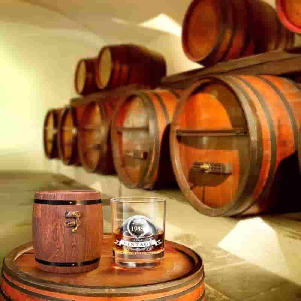 Best 80th Birthday Gifts For Men - 1945 Whiskey Glass Set In Barrel Box – Image 5