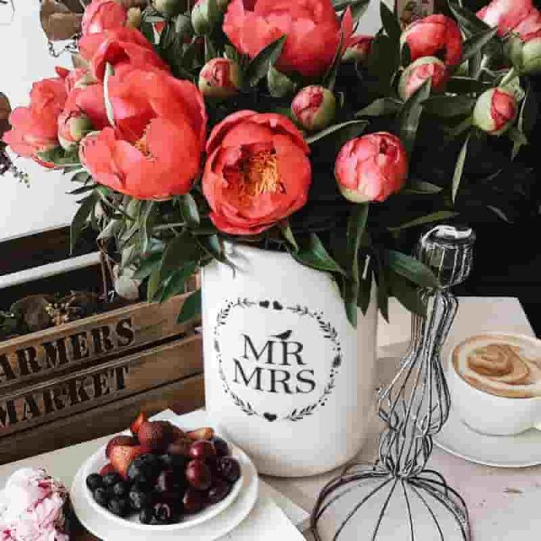 Best 2025 Mr & Mrs Wedding Gifts: Vases & More – Image 6