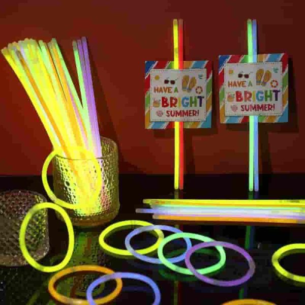 Best End Of School Gift Set 2025 – Glow Sticks & Cards – Image 2